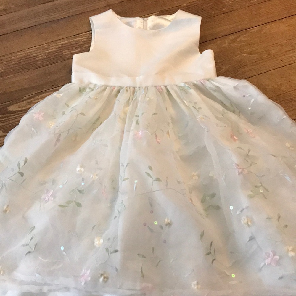 Girls dress